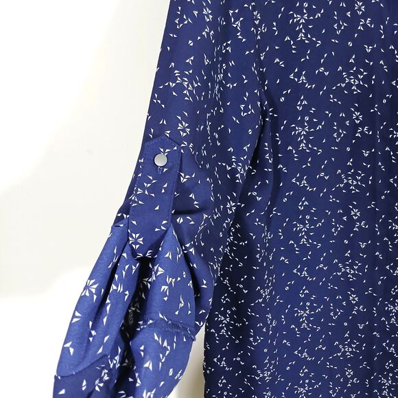 Women's Blue Ikat Hidden Button Front Tunic Top 3/4 Sleeve Size XS Lagenlook - Picture 2 of 8